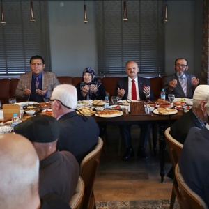 1 Ekim Dünya Yaşlılar Günü Dolayısıyla Huzurevi Sakinleriyle Bir Araya Gelindi - fotoğraf 11