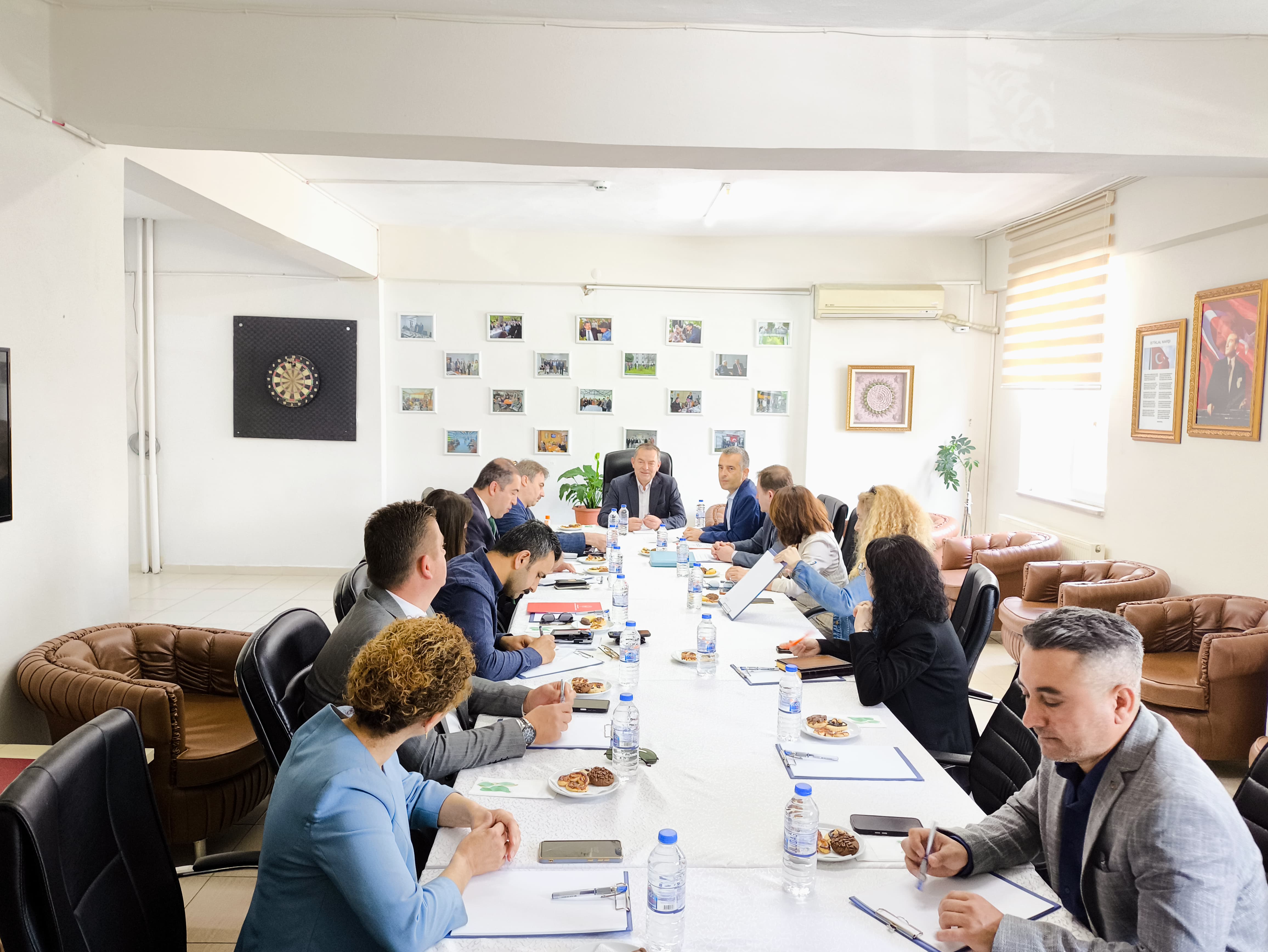 İl Müdürümüz Sayın Bilgin ÖZBAŞ başkanlığında Kuruluş Müdürleri Toplantısı Gerçekleştirildi.