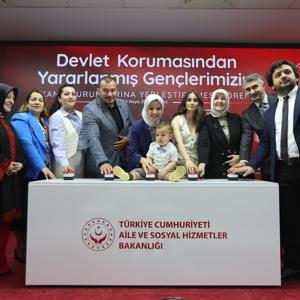 Bakanımız Mahinur Özdemir Göktaş Devlet Korumasından Yararlanmış Gençlerin Kamu Kurumlarına Yerleştirilmesi Kura Töreni’ne Katıldı - fotoğraf 3