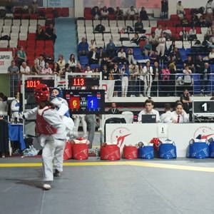 Kızımız Multi Europen Games Teakwondo Müsabakalarında - fotoğraf 2