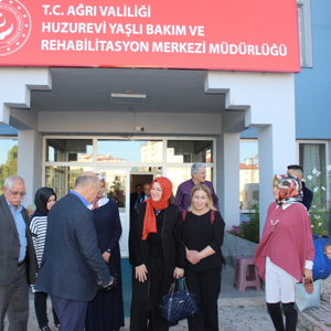 1 Ekim Yaşlılar Günü Kutlandı - fotoğraf 26