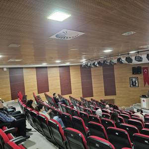 Ağlı Kaymakamlığı ve Kastamonu Üniversitesinde ‘Koruyucu Aile Hizmet Modeli Tanıtımı’ - fotoğraf 4
