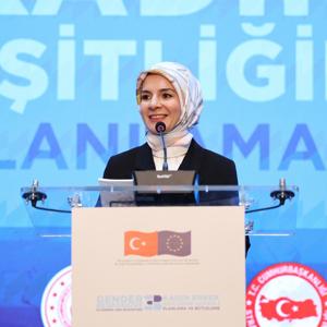 Bakanımız Göktaş: "Türkiye, kadın erkek eşitliğine duyarlı bütçelemeyi aktif olarak uygulayan 23 OECD ülkesinden biridir" - fotoğraf 1