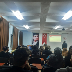ÜNİVERSİTE ÖĞRENCİLERİNE EĞİTİM SEMİNERİ - fotoğraf 1