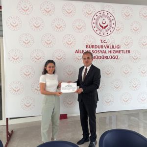 Müdürlüğümüz Aile eğitim programı eğitimcileri ve aile danışmanlığı kullanıcılarına İl Müdürümüz Mustafa ÇAKIR tarafından başarılarından dolayı teşekkür belgesi verilmiştir. - fotoğraf 4