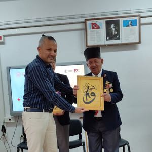Vatan ve Kahramanlık Buluşmaları kapsamında Gazilerimiz Taşova Şehit Polis Ahmet Yaşar Meslek ve Teknik Anadolu Lisesi öğrencileri ile bir araya geldi. - fotoğraf 3