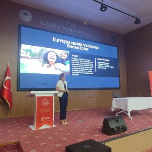 “Etkili İletişim ve Beden Dili" Konulu Söyleşi Gerçekleştirildi - fotoğraf 5