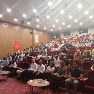 “Etkili İletişim ve Beden Dili" Konulu Söyleşi Gerçekleştirildi - fotoğraf 13