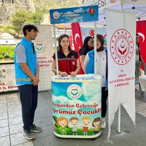 12 Haziran Dünya Çocuk İşçiliği ile Mücadele Günü kapsamında şehrimizin işlek noktasında stant kurduk. - fotoğraf 6