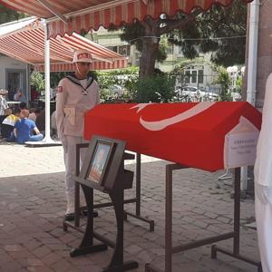 Kıbrıs Gazimiz İsmail İVRİNDİLİOĞLU Dualarla Ebediyete Uğurlandı. - fotoğraf 1