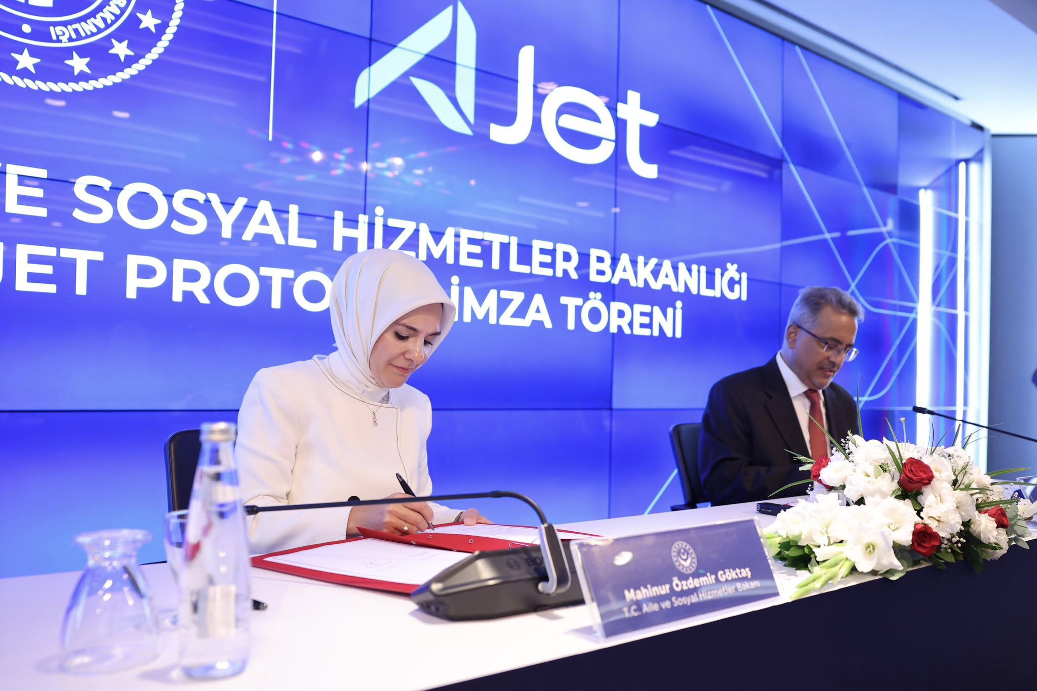 Şehit yakınları, gazi ve engelli yolculara uçak biletlerinde indirim - fotoğraf 2
