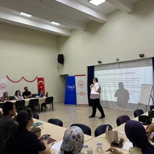  “Sosyal Hizmet Merkezlerinde Danışmanlık Hizmeti Yürüten Personelin Mesleki Becerilerinin Artırılması” - fotoğraf 6