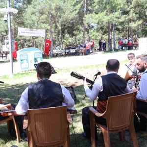 Elazığ’da “Çocuklara verilecek en güzel hediye ailedir” etkinliği düzenlendi - fotoğraf 4