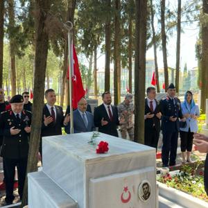 Ramazan Bayramı Arifesinde Balıkesir Şehitliği’ne Ziyaret - fotoğraf 4