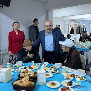 Balıkesir Huzurevi Yaşlı Bakım ve Rehabilitasyon Merkezimizde İftar Programı - fotoğraf 13