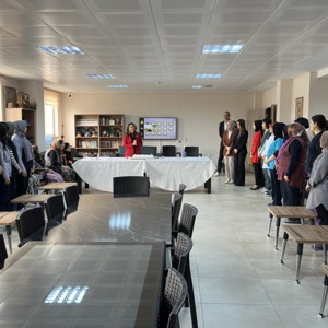 Karesi Huzurevi Yaşlı Bakım ve Rehabilitasyon Merkezimize Kadınlar Günü Ziyareti - fotoğraf 3