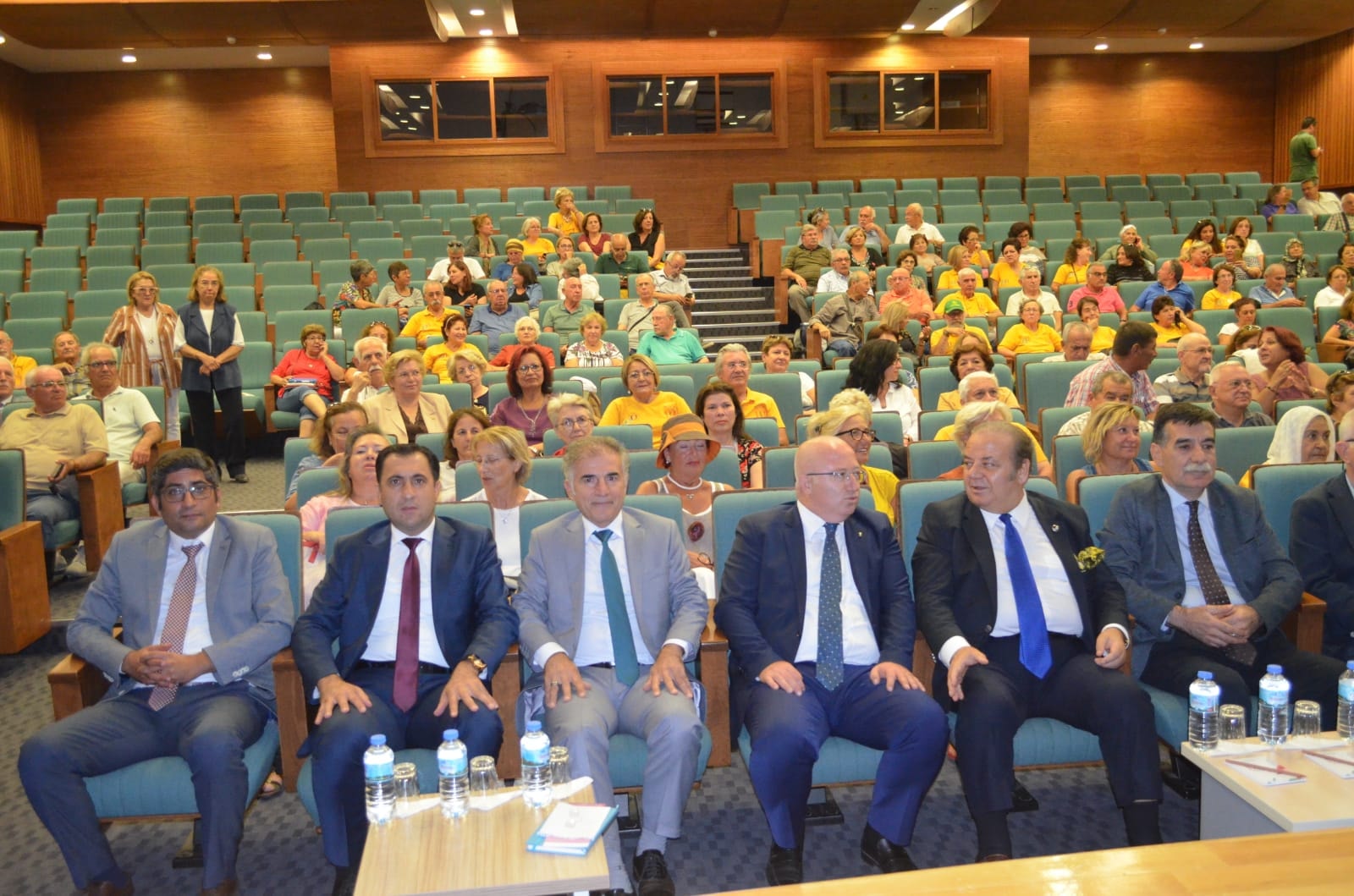 Tazelenme Üniversitesi Muğla Merkez Kampüsünün 2019-2020 Eğitim ve Öğretim yılı açılışına İl Müdürümüz İlkay Türkoğlu'nun katılımı ile Muğla Sıtkı Koçman Üniversitesi Atatürk Kültür Merkezi Konferans salonunda gerçekleştirildi.