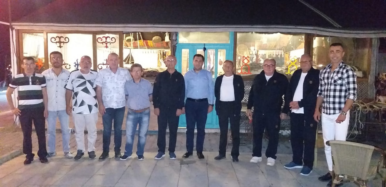 Fethiye Belediyesi Huzurevi Müdürlüğü Bocce takımı, İl Müdürümüz İlkay Türkoğlu, Engelli ve Yaşlı Hizmetleri Genel Müdürlüğü Yaşlı Bakım Hizmetleri Dairesi Başkanı M. Kemal Dere, Huzurevi Müdürü Adem Güngör moral yemeğinde bir araya geldiler.
