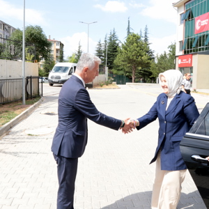 Bakan Yardımcımız Leman Yenigün'den Müdürlüğümüze Ziyaret - fotoğraf 2