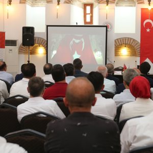 15 Temmuz etkinlikleri kapsamında “Osmanlı’dan Günümüze Darbe Girişimleri” konulu konferansa katıldık. - fotoğraf 3