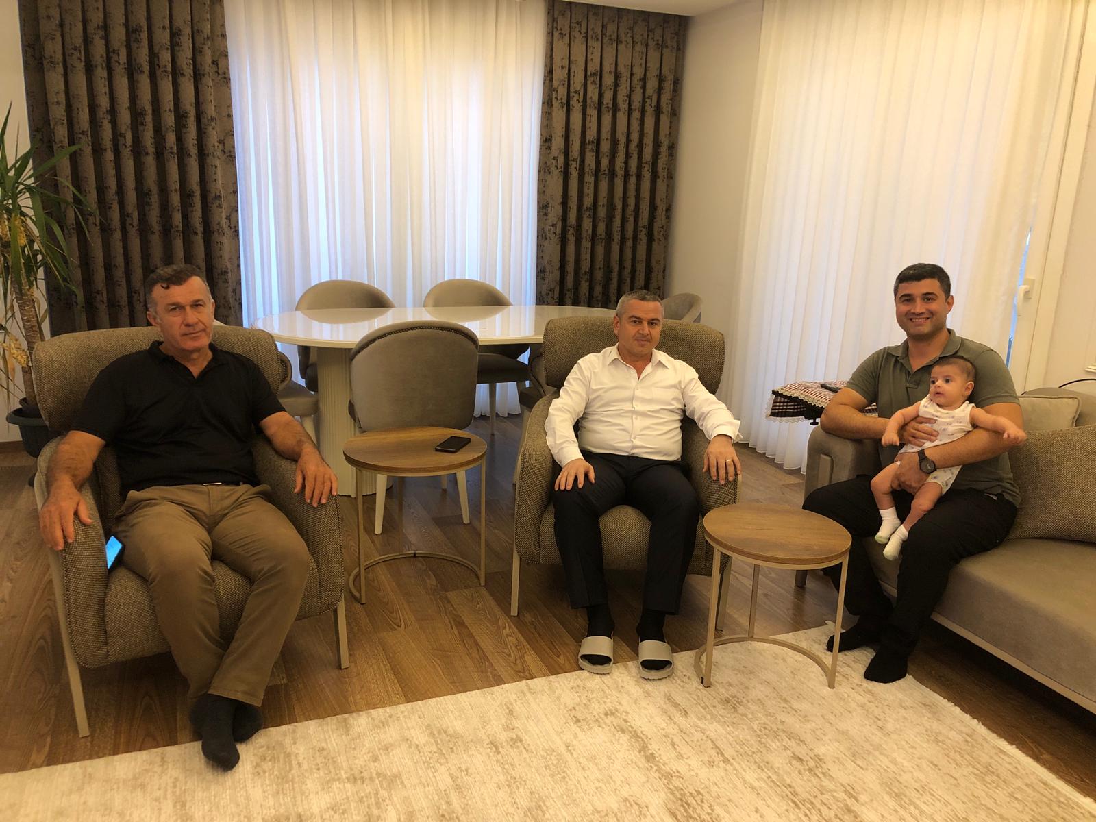 İl Müdürümüz Naci YILMAZ,15 Temmuz Demokrasi ve Milli Birlik Günü münasebetiyle Gazilerimiz Mehmet ÖZGİŞİ ve Abdulkadir YAKUP'u ziyaret ettiHain darbe girişiminin yıl dönümünde Aziz Şehitlerimizi rahmetle anıyor,gazilerimize şükranlarımızı sunuyoruz.