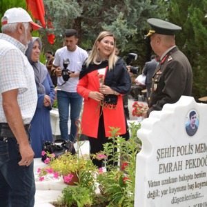 “15 Temmuz Demokrasi ve Milli Birlik Günü” münasebetiyle Kırıkkale Şehitliği ziyareti. - fotoğraf 3