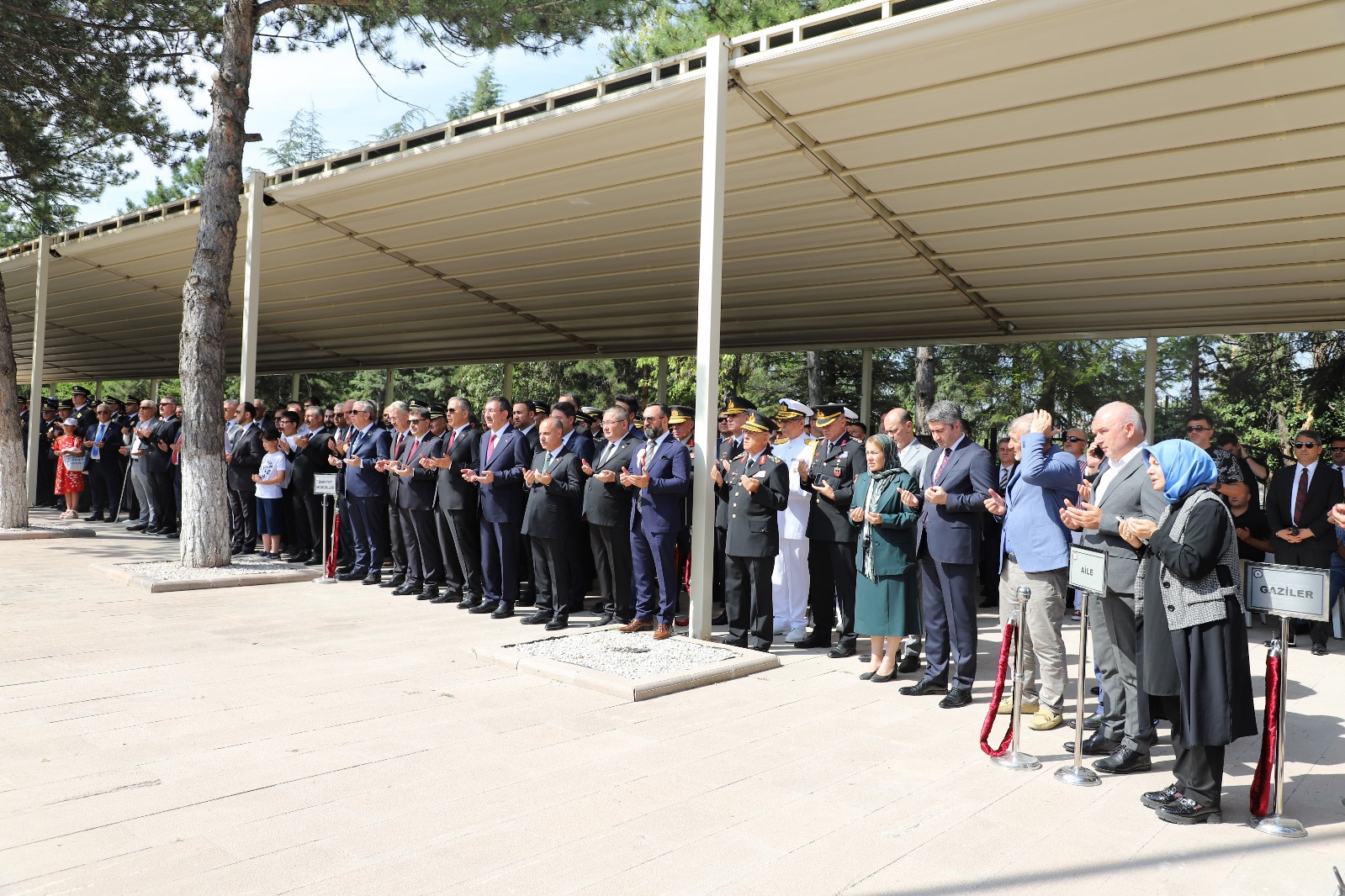 Aile ve Sosyal Hizmetler Bakanımız Göktaş TBMM'de şehit yakınları ve gazilerle bir araya geldi - fotoğraf 11