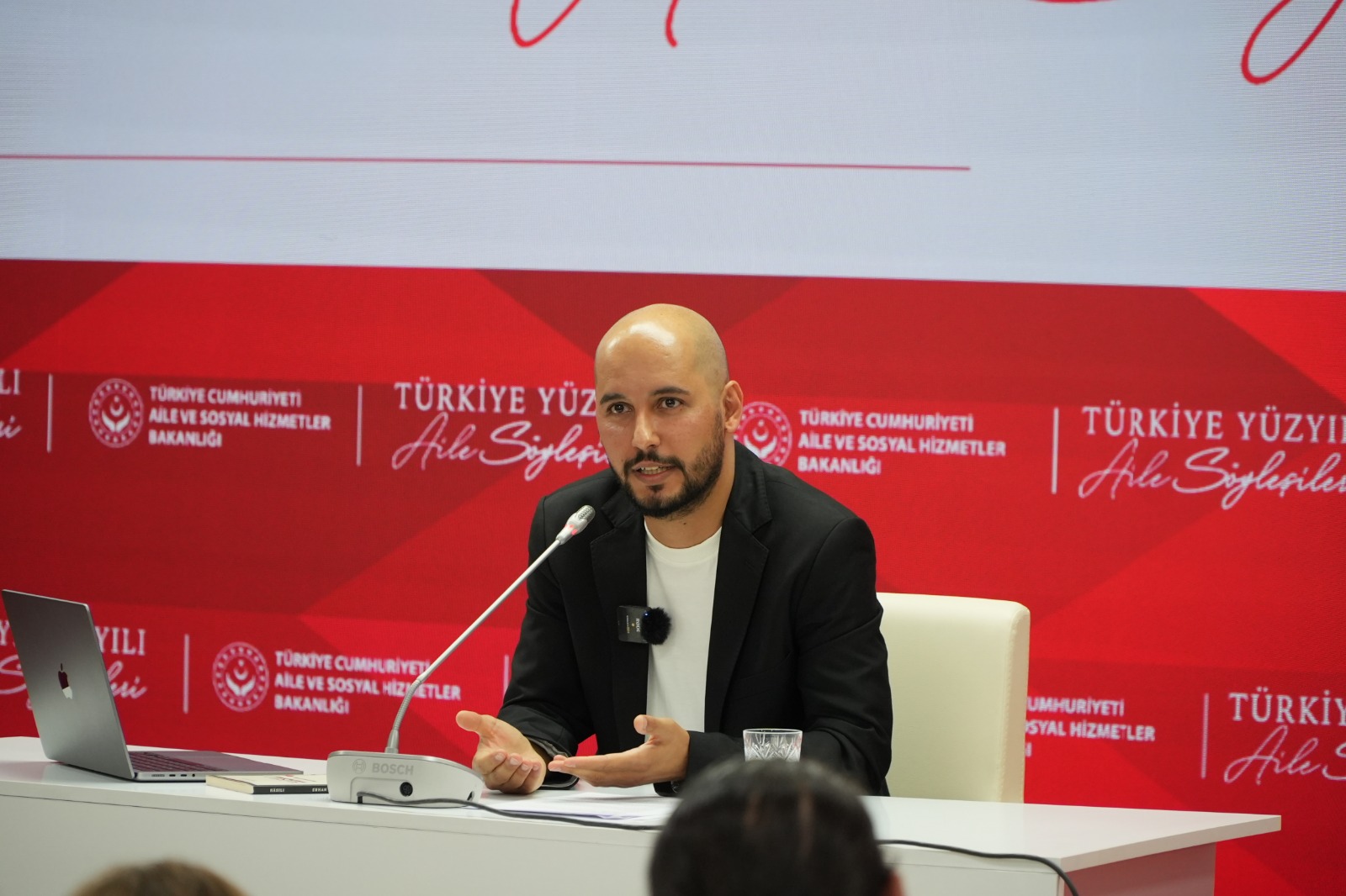 Erhan KEKLİK’in Katılımlarıyla Türkiye Yüzyılı Aile Söyleşileri Programı Düzenlendi