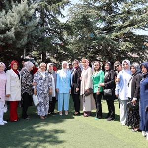 Aile ve Sosyal Hizmetler Bakanımız Göktaş Afyonkarahisar'da AK Parti İl Başkanlığı Toplantısı ile Toplu Açılış Töreni'ne Katıldı - fotoğraf 3