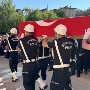 Aziz Şehidimiz Polis Memuru Ahmet Şahan İçin Tören Düzenlendi - fotoğraf 7