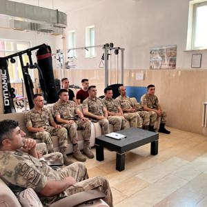 Yayladere İlçe Jandarma Komutanlığı ile Dalbasan ve Büyükşaltı Jandarma Karakollarında görev yapan personellere Kadına Yönelik Şiddetle Mücadele semineri gerçekleştirildi. - fotoğraf 3