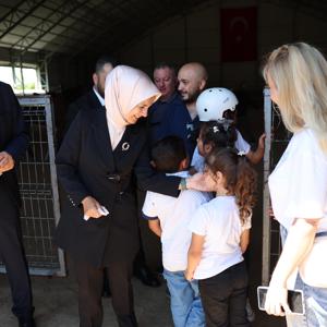 Bakanımız Mahinur Özdemir Göktaş Filistinli çocuklarla bir araya geldi - fotoğraf 2