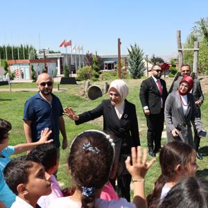 Bakanımız Mahinur Özdemir Göktaş Filistinli çocuklarla bir araya geldi - fotoğraf 6