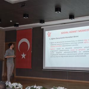 Muhtarlarımıza Bakanlığımızın Hizmet Modellerinin Tanımı ve Bilgilendirme Toplantısı Gerçekleştirildi - fotoğraf 1