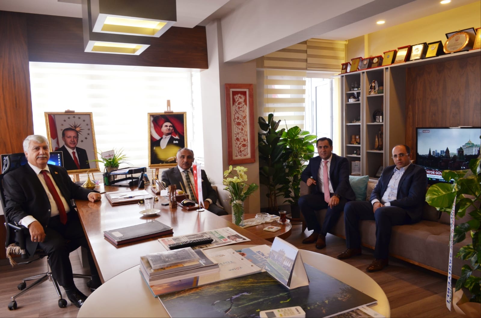 İl Müdürümüz İlkay Türkoğlu, Muğla Kültür ve Turizm İl Müdürlüğüne atanan Dr. Zekeriya Bingöl'ü makamında ziyaret ederek, yeni görevinde başarı dileklerini iletti.