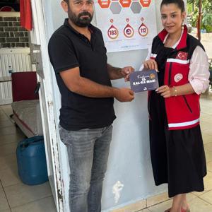 #YenişehirSHM Kadın Hizmetleri ve Korunma İhtiyacı Olan Çocuk Birimi tarafından  Değirmençay, Uzunkaş köylerinde vatandaşlara yönelik 6284 ve 5395 sayılı kanunlar hakkında eğitim düzenlenerek “#KADES“ ve “Kadına El Kalkamaz” konulu broşür dağıtımı gerçekleştirildi. - fotoğraf 1