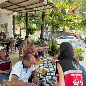 #YenişehirSHM Kadın Hizmetleri ve Korunma İhtiyacı Olan Çocuk Birimi tarafından  Değirmençay, Uzunkaş köylerinde vatandaşlara yönelik 6284 ve 5395 sayılı kanunlar hakkında eğitim düzenlenerek “#KADES“ ve “Kadına El Kalkamaz” konulu broşür dağıtımı gerçekleştirildi. - fotoğraf 4