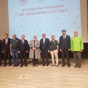 Bakan Selçuk: 168 Bin Yaşlıya Ailesinin Yanında Evde Bakım Hizmeti Veriliyor - fotoğraf 1
