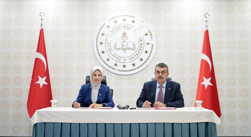 İki bakanlıktan, okula ilk defa başlayacak öğrenciler ve velileri için "yeni uygulama"