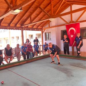 Türkiye Yetişkin Gençler Bocce Turnuvası eleme maçları tüm hızıyla devam ediyor. Erdemli ve Silifke Huzurevlerimiz ile Adana ve Isparta Huzurevleri arasında düzenlenen müsabakalar renkli görüntülere sahne oldu❤️ - fotoğraf 1