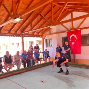 Türkiye Yetişkin Gençler Bocce Turnuvası eleme maçları tüm hızıyla devam ediyor. Erdemli ve Silifke Huzurevlerimiz ile Adana ve Isparta Huzurevleri arasında düzenlenen müsabakalar renkli görüntülere sahne oldu❤️ - fotoğraf 2
