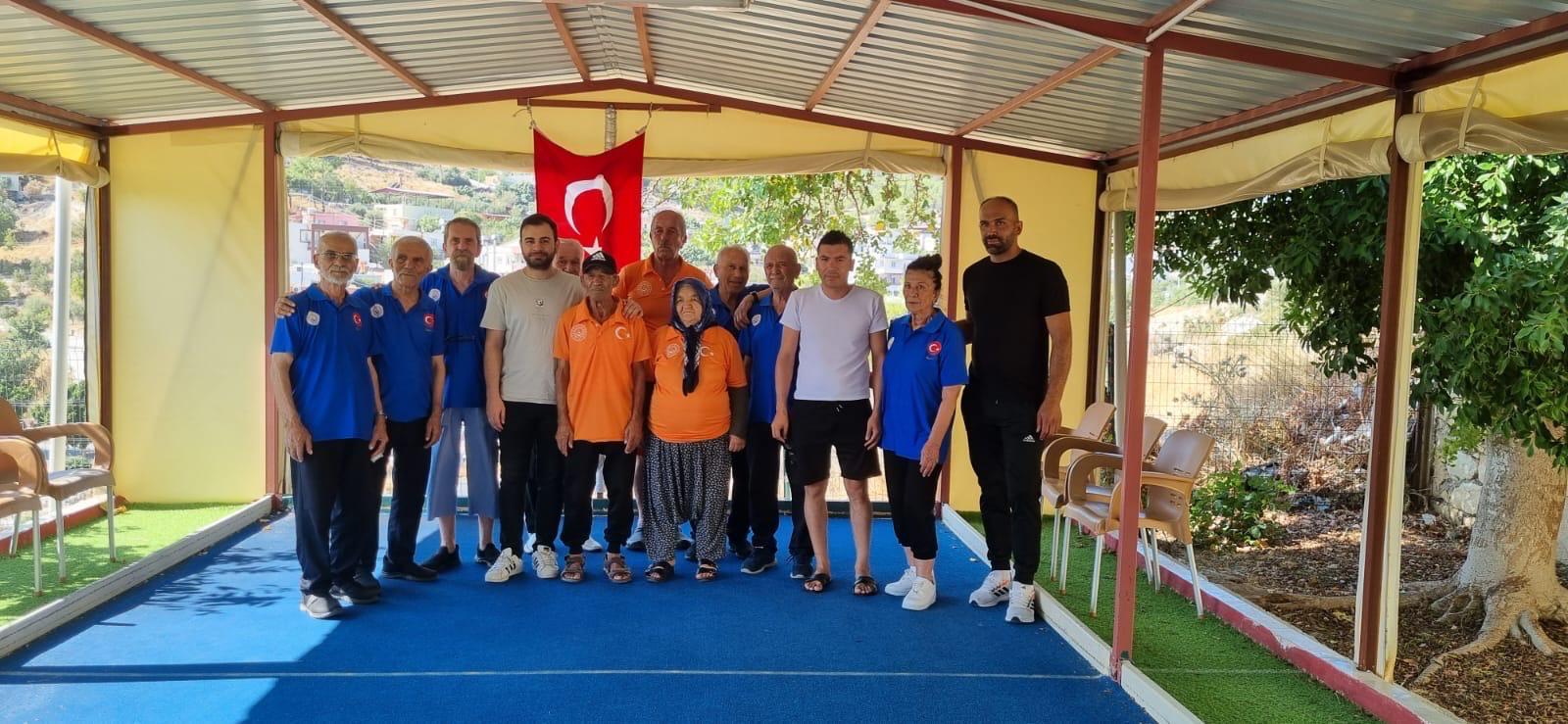 Türkiye Yetişkin Gençler Bocce Turnuvası eleme maçları tüm hızıyla devam ediyor. Erdemli ve Silifke Huzurevlerimiz ile Adana ve Isparta Huzurevleri arasında düzenlenen müsabakalar renkli görüntülere sahne oldu❤️