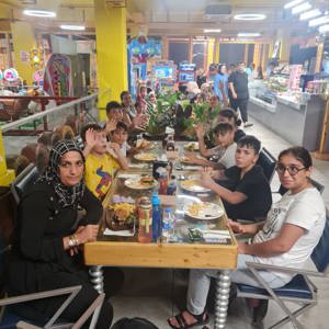 #ToroslarSHM tarafından OkulDestekProjesi çocuklarımız ve ebeveyn kaybi yasamış çocuklarımız ile Gökkuşağı Etkinlik Merkezinde eğlenceli vakit geçirerek yemek etkinlikleri düzenlendi. - fotoğraf 3