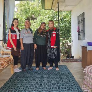 Tarsus Sosyal Hizmet Merkezimize bağlı #ASDEP ekiplerimiz tarafından gerçekleştirilen hane ziyaretleriyle vatandaşlarımızın sosyal hizmet ihtiyaçlarına yönelik yönlendirme, rehberlik ve bilgilendirme çalışmaları yapmayı sürdürüyoruz. - fotoğraf 3