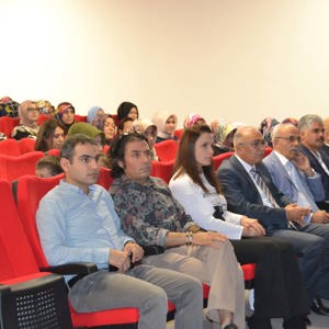İl Müdürlüğümüzde Çocuk ve Aile Terapisi Konulu Konferans Düzenlendi - fotoğraf 1