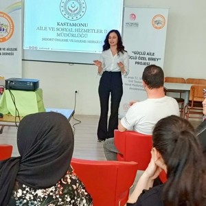 Kastamonu Özel Bireyler ve Aileleri Dayanışma Derneği Üyelerine Kadına Yönelik Şiddetle Mücadele Eğitimi - fotoğraf 2