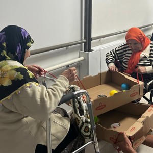 Asırlık Çınarlarımızla oyun tadında eğlenceli fizyoterapi 🤗 - fotoğraf 3