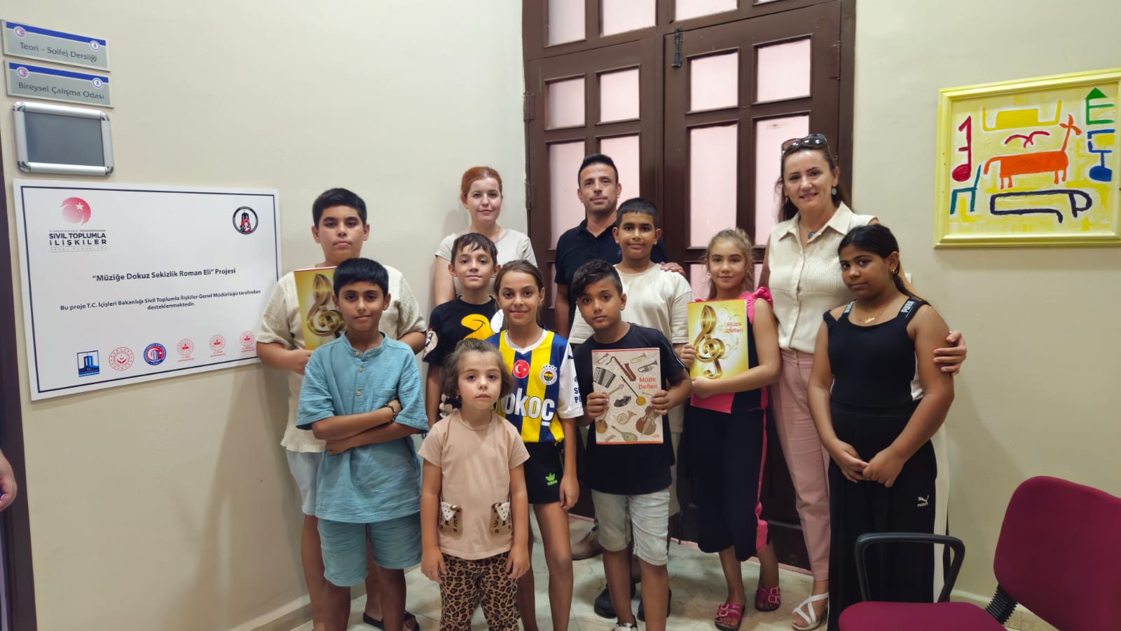 Müziğe Dokuz Sekizlik Roman Eli Projesi Başladı