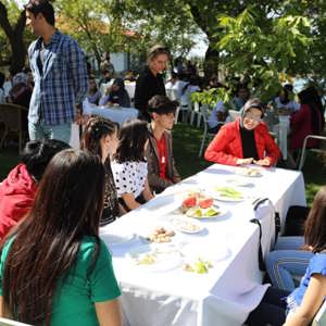 Hanımefendi Meral Bilmez'den Anlamlı Davet - fotoğraf 21