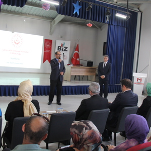 BAKANLIĞIMIZ VE MİLLİ EĞİTİM BAKANLIĞI İŞ BİRLİĞİ İLE HAYATA GEÇİRİLEN 'BİLİNÇLE İLERLEME ZAMANI' BİZ PROJESİ ETKİNLİĞİ - fotoğraf 2